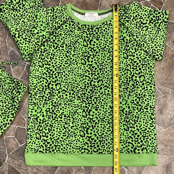 NWT Set French Terry Green Leopard Jogger & Sweatshirt Sz M - Picture 7 of 14
